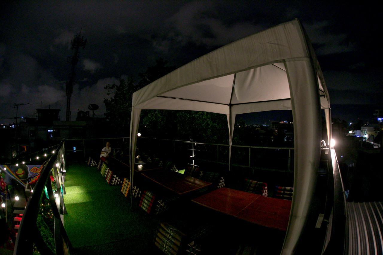 Samsen 8 Hostel 曼谷 外观 照片